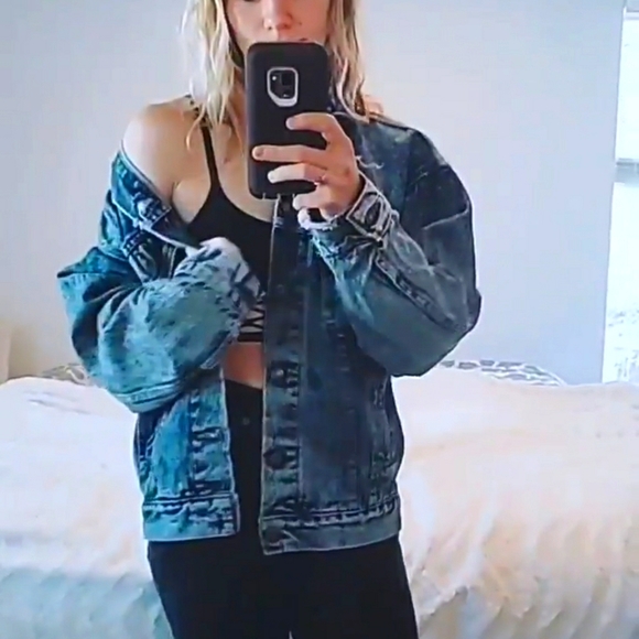 VINTAGE LEVI JEAN JACKET - Picture 2 of 5